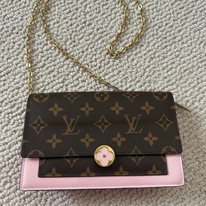Louis Vuitton Flore Chain Wallet/Handbag